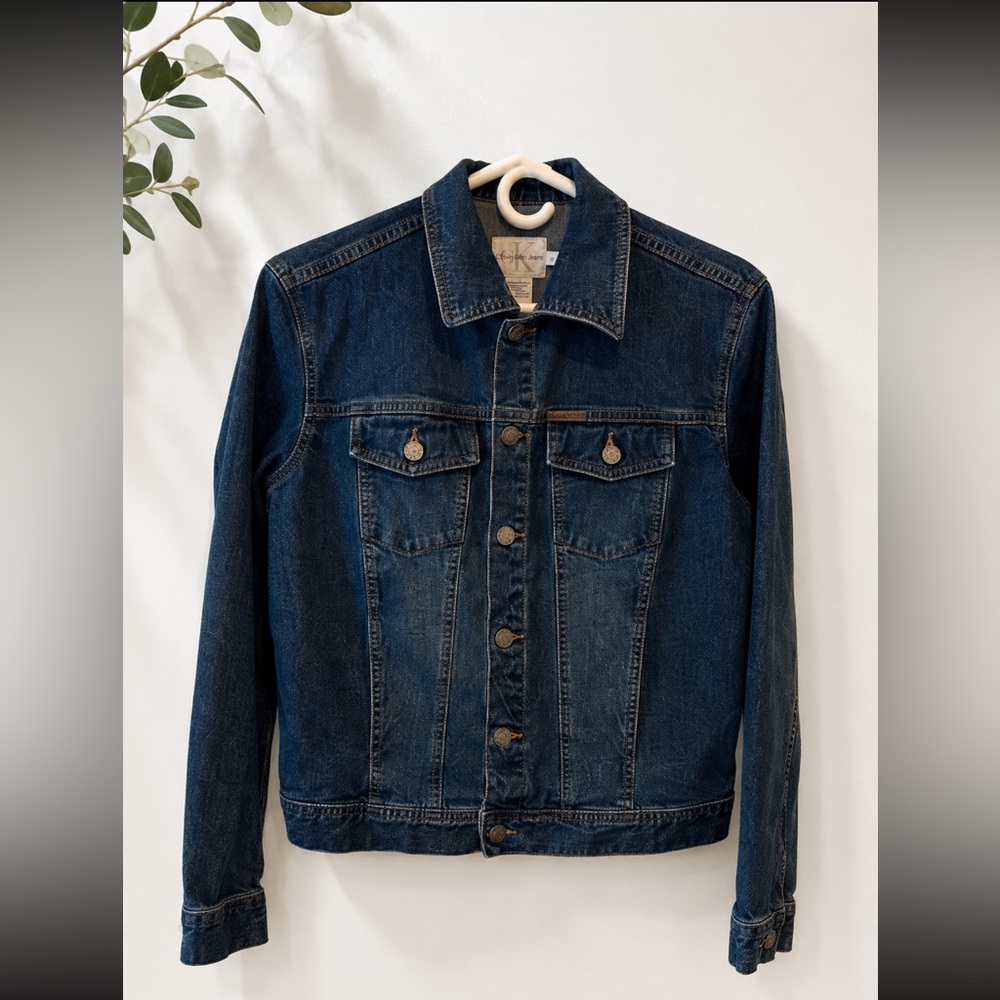 Calvin Klein Dark Wash Denim Trucker Jacket Women’s Classic Button Front - Picture 9 of 9